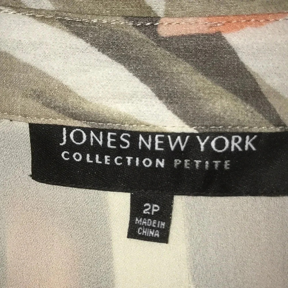 JONES NEW YORK COLLECTION silk semi-sheer long sleeve button up top NEW size 2P - Picture 7 of 13